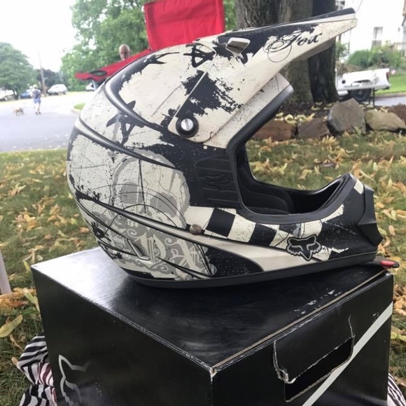 Fox Other - ❌SOLD❌EUC FOX dirt bike helmet
